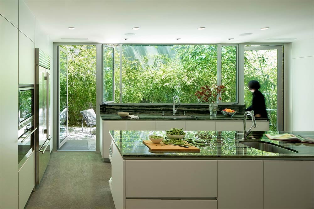 ERYC-Coldwater-Canyon-residence-modern-california-kitchen