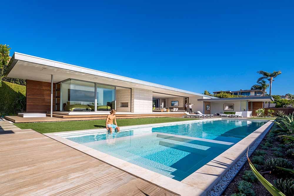 EYRC Architects Modern Pool for Entertaining Irvine Cove